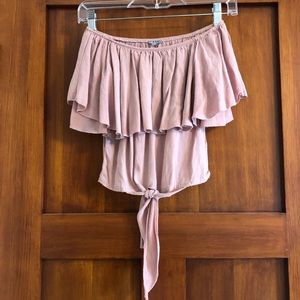 🌸Charlotte Russe Off the Shoulder Top🌸